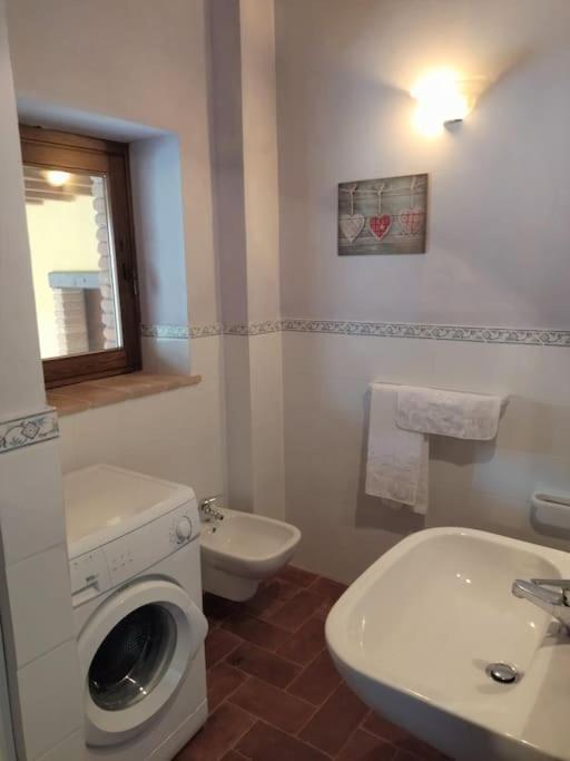 San Venanzo Country House - La Casetta Nel Borgo מראה חיצוני תמונה
